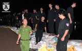 Lực lượng Công an trắng đêm đắp đê tả Bùi ở Chương Mỹ